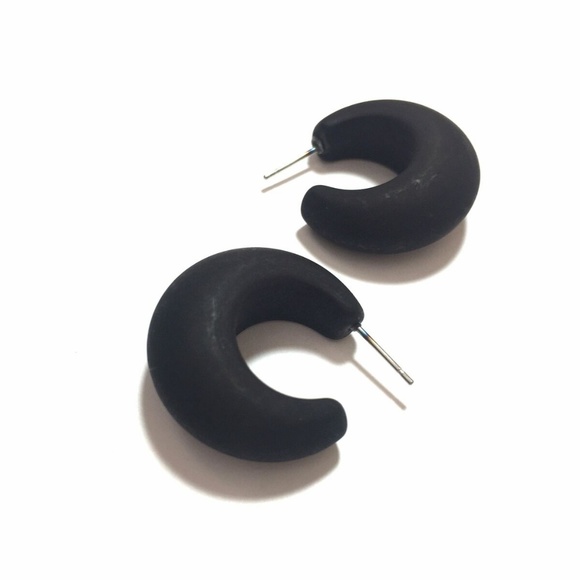vintage lucite snail shell hoops Earrings Black - Picture 4 of 5
